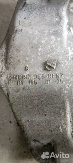 Кронштейн генератора Mercedes W202 седан