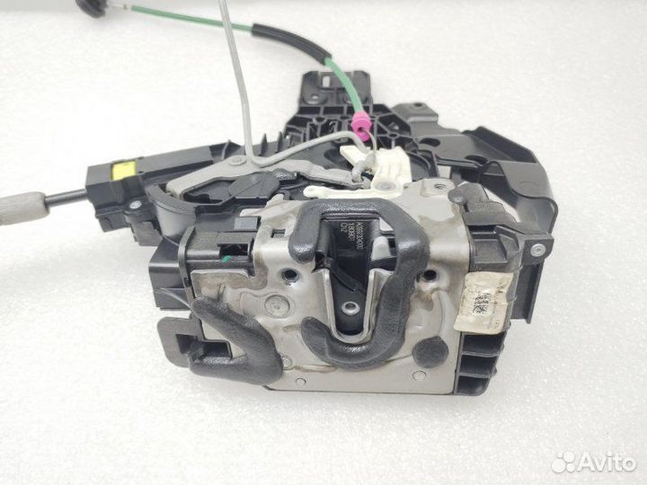 Замок двери задний правый Mercedes-Benz E-Class