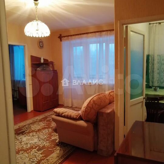 2-к. квартира, 42 м², 3/5 эт.