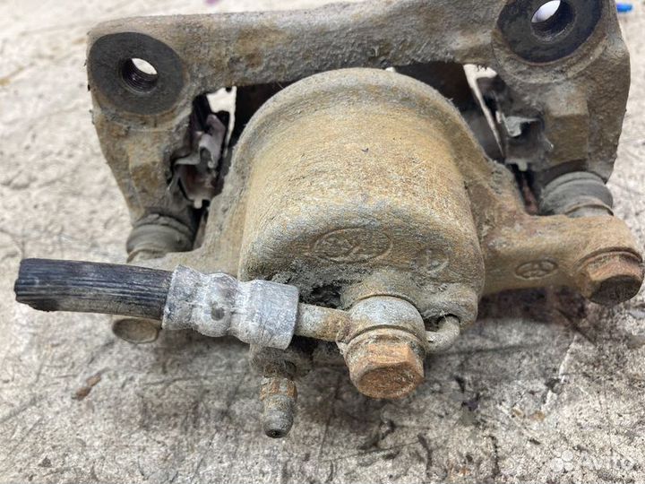 Суппорт тормозной передний правый FAW Vita