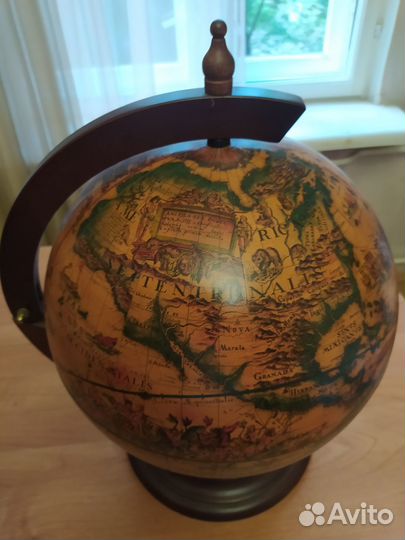 Минибар Глобус