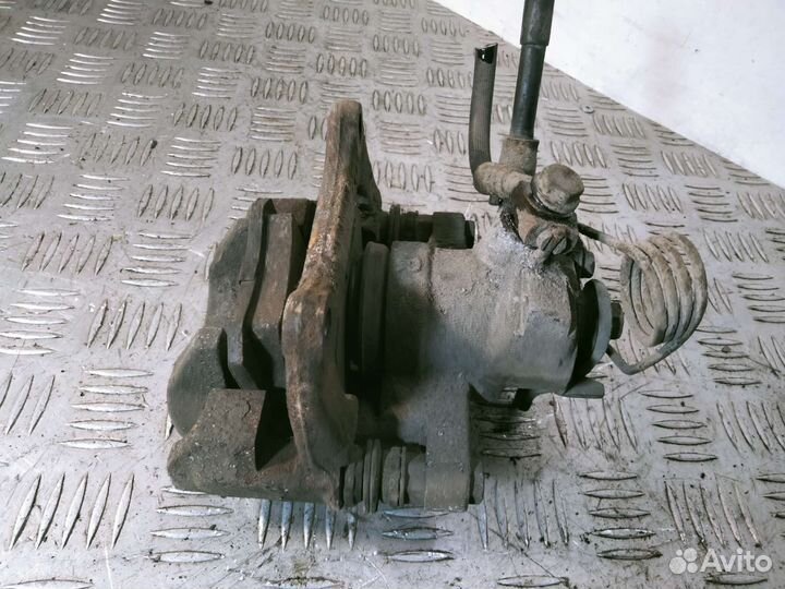 Суппорт задний правый Audi A4 B5