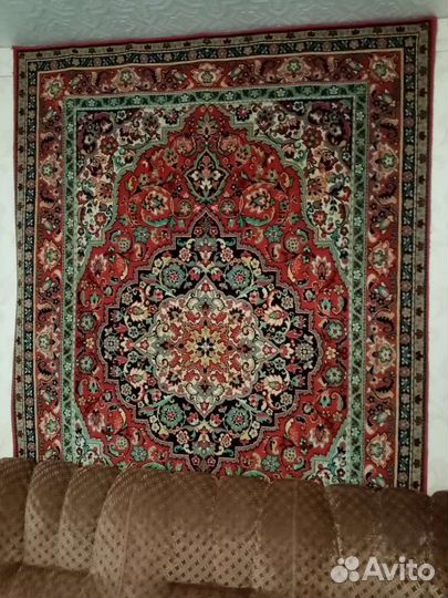 Ковер шерстяной