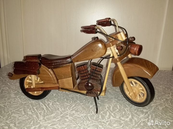 Мотоцикл новый деревянный