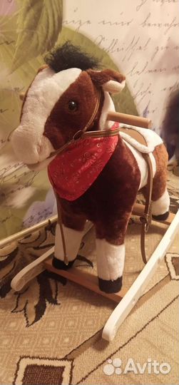 Лошадь качалка