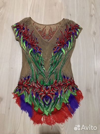 Гимнастический купальник для выступления