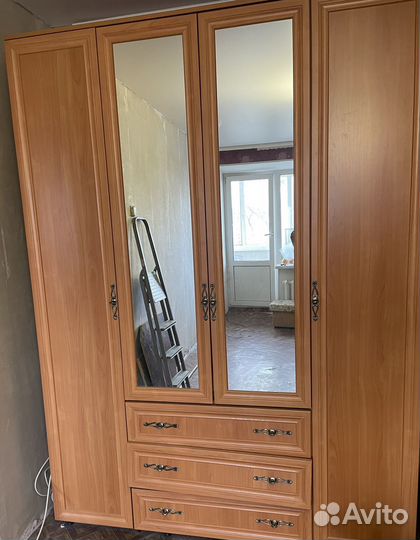 Шкаф для одежды