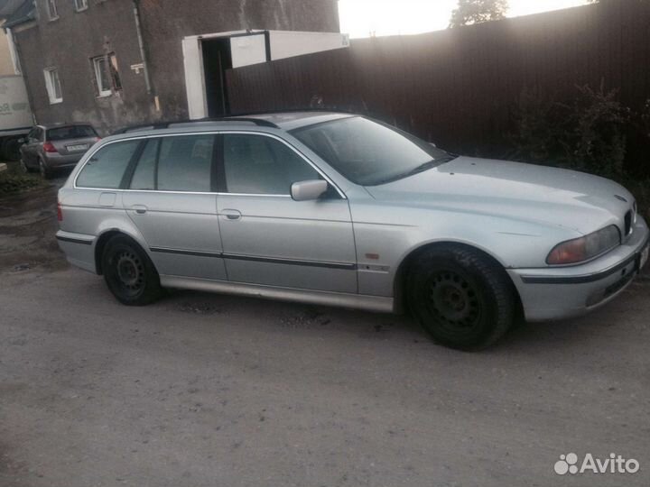 Бмв е39 520 в разбор