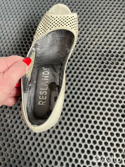 Туфли женские