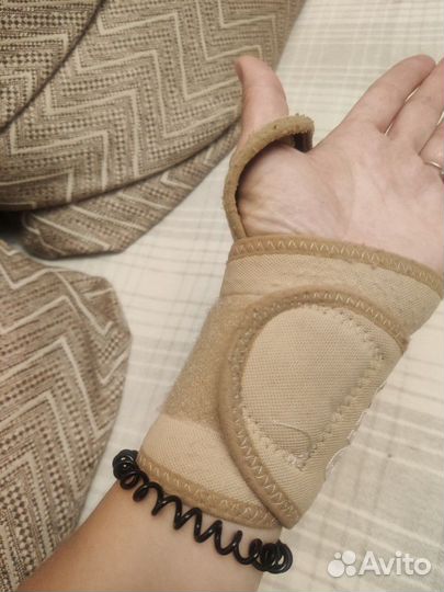 Бандаж на лучезапястный сустав