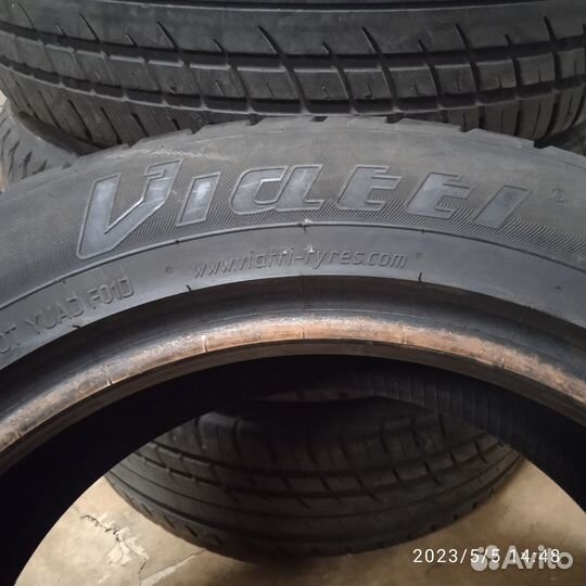 Viatti Strada Asimmetrico V-130 205/55 R16 91V