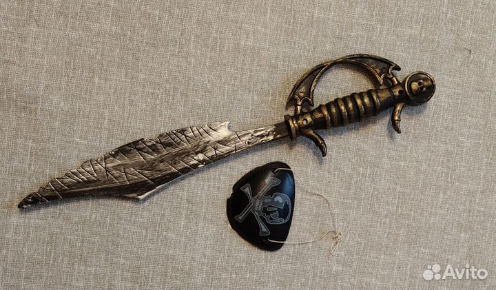 Набор: шляпа Пиратка с красным кружевом