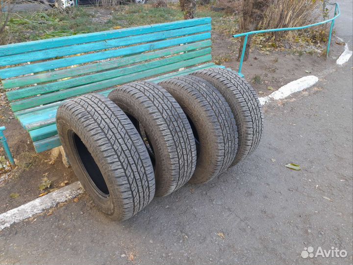 Yokohama Geolandar A/T G015 245/70 R16