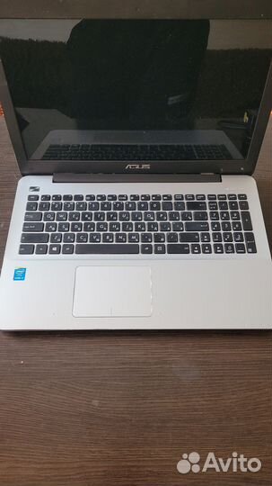 Ноутбук asus X555L