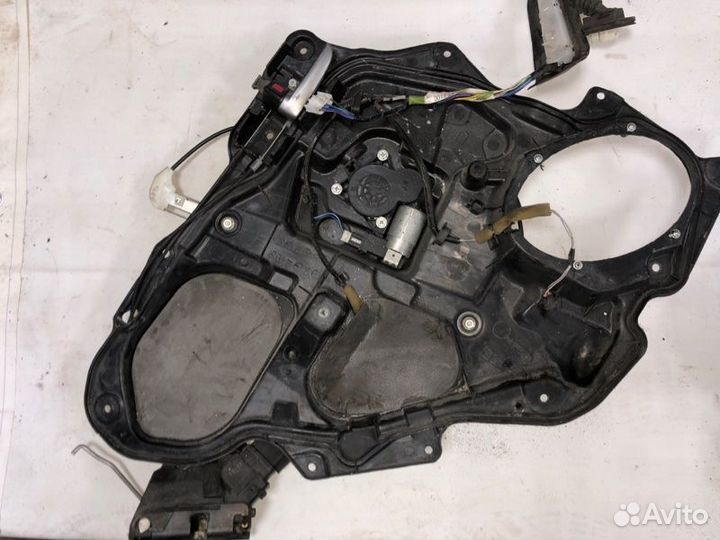 Панель двери передний правый Mazda Mazda3 BK L3VE