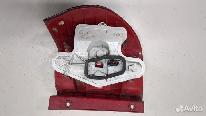 Фонарь (задний) левый Skoda Yeti