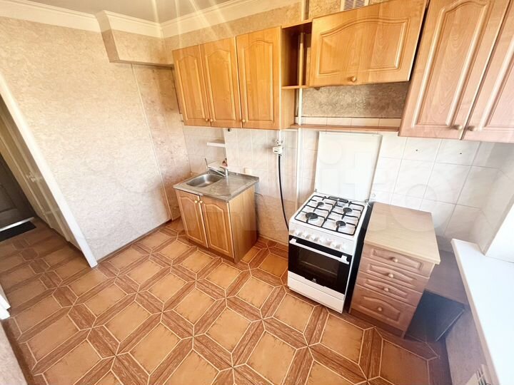 3-к. квартира, 60 м², 5/9 эт.