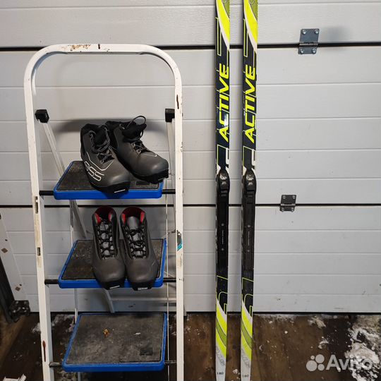 Лыжи беговые с ботинками