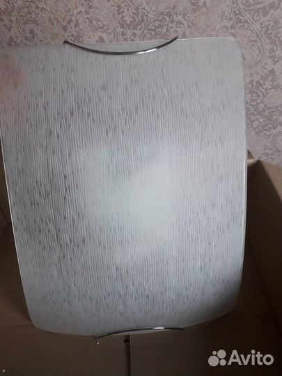 Люстры и светильники