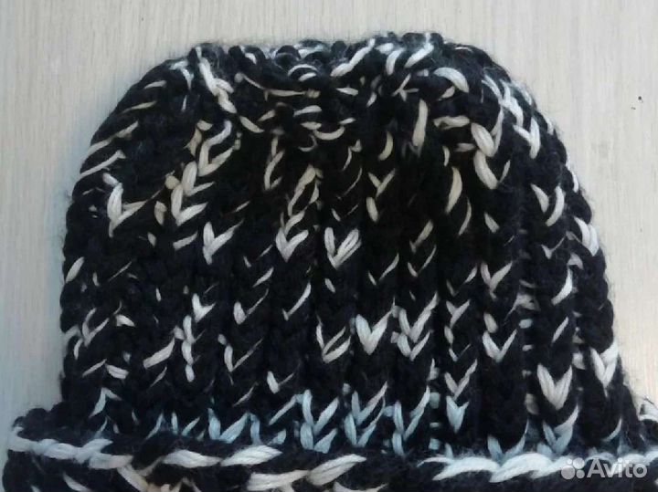 Шапка женская ручная работа