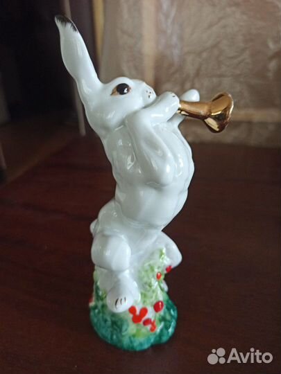 Заяц с трубой Лфз