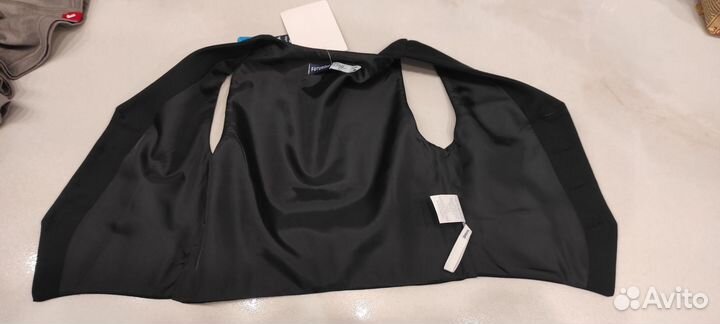 Жилет черный для мальчика 104