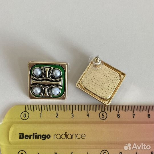 Серьги крупные стильные