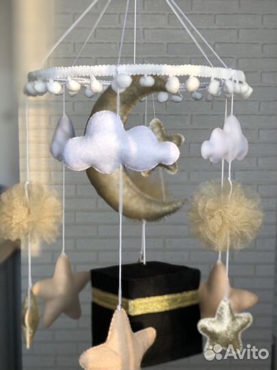 Мобиль на кроватку ручной работы