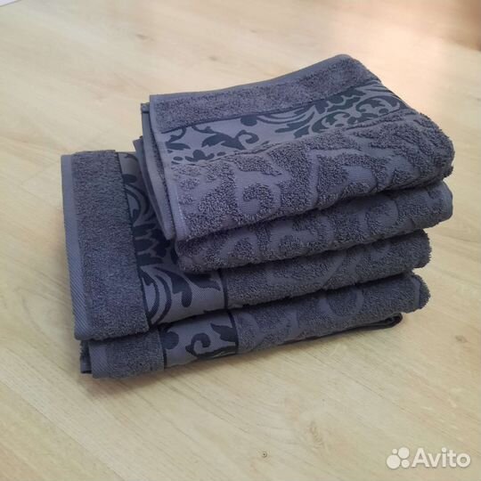 Полотенце махровые 4 шт. Новые