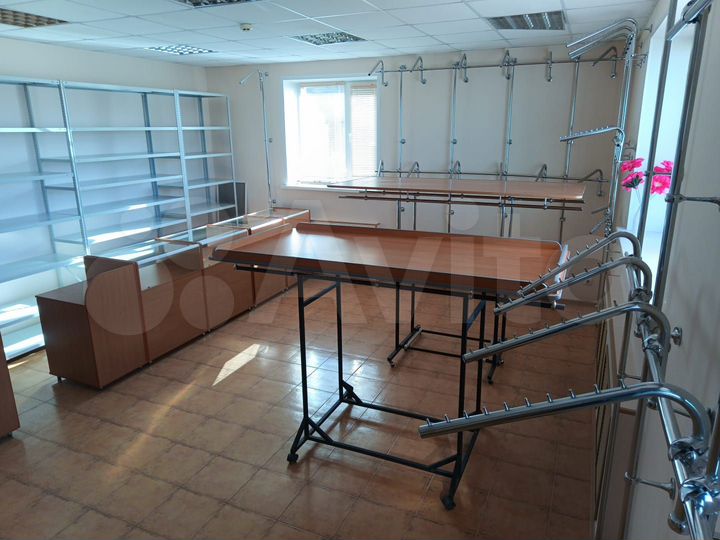 Торговая площадь, 56 м²