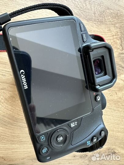 Canon EOS 100d + EF-S 18-55 kit