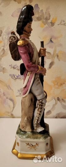 Статуэтка солдат фарфор Италия capodimonte