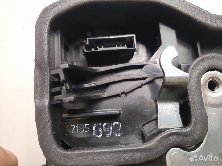 Замок двери передней правой BMW 7 F01 F02 2008-201
