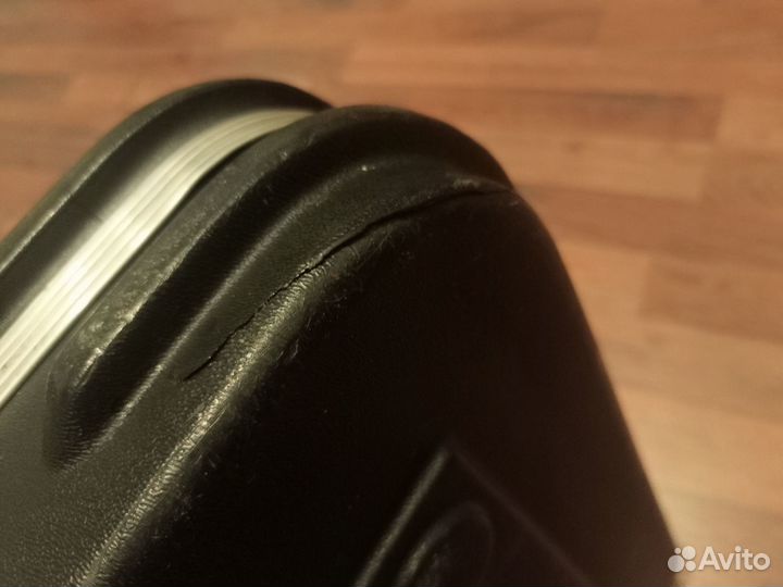 Кейс для бас-гитары