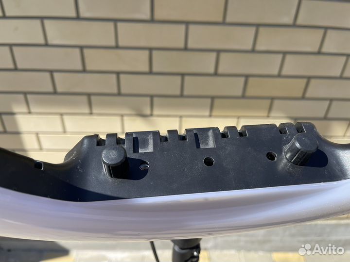 Кольцевая лампа со штативом