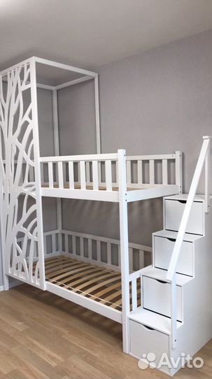 Кровать детская двухяръярусная с decor