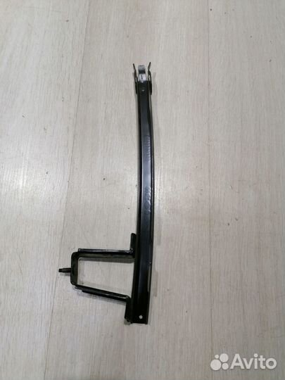 Направляющая стекла Renault megane 3 Прав