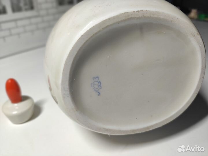 Фарфоровый кувшин СССР