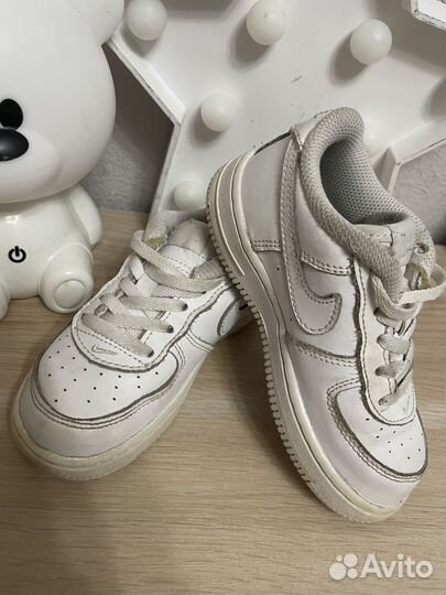 Кроссовки nike 26
