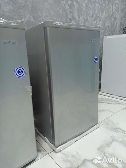 Минихолодильник новый