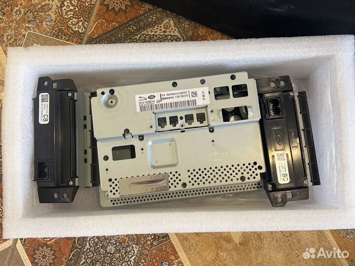 Монитор range rover vogue L 405 2016