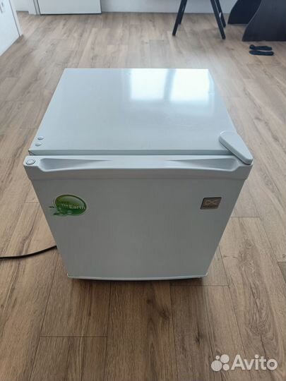 Холодильник daewoo FR-061A