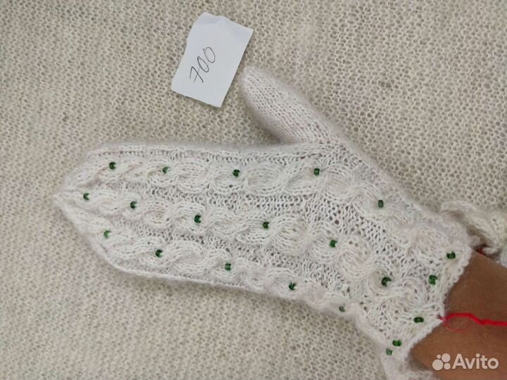 Шерстяные носки, варежки