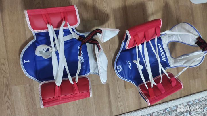 Жилет защита, шлем и другое для ребенка 8-11