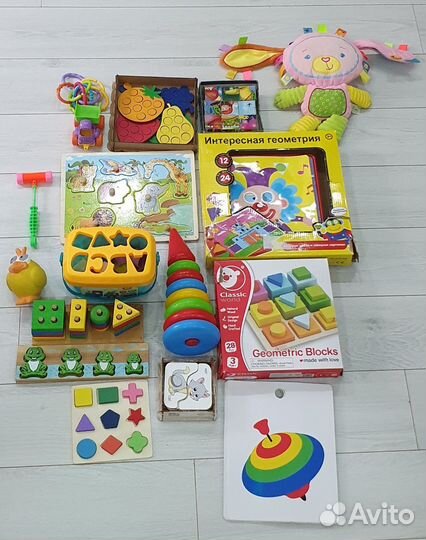 Развивающие игрушки пакетом