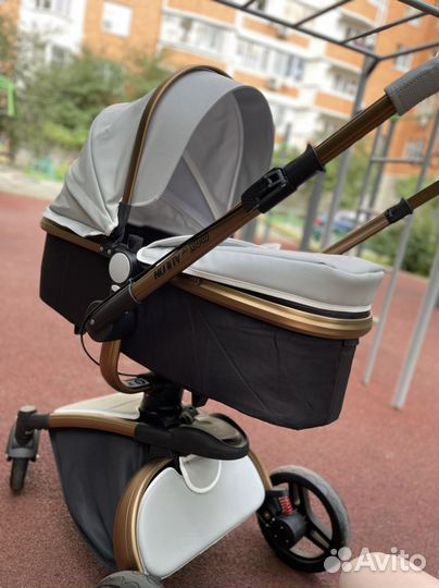 Коляска 3 в 1 с автолюлькой