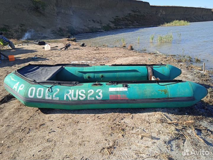 Моторная лодка