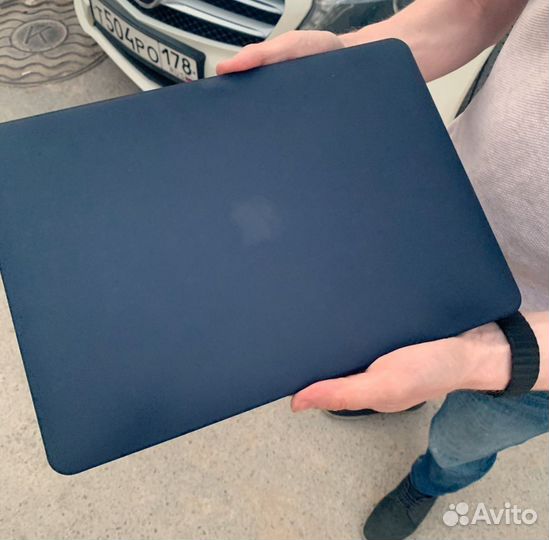 Пластиковый чехол накладка на macbook air / 2017