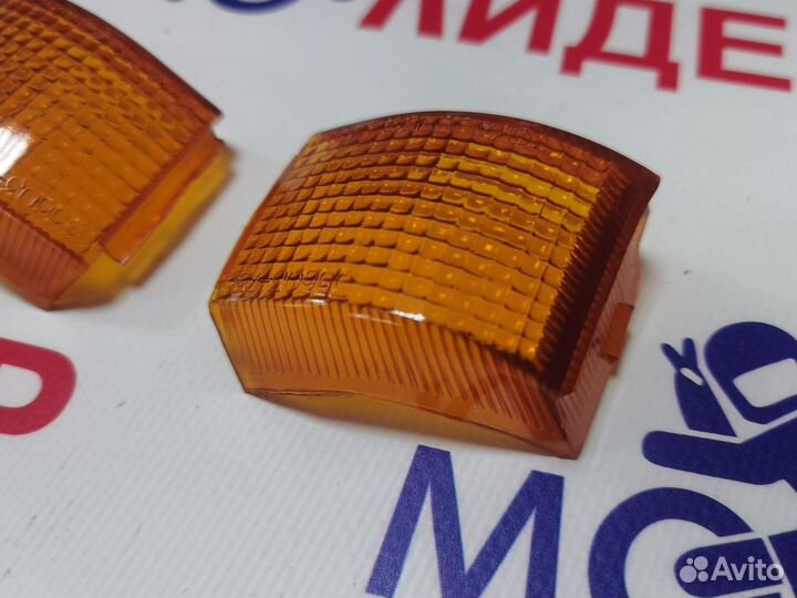 Стекла задних поворотов Suzuki Sepia