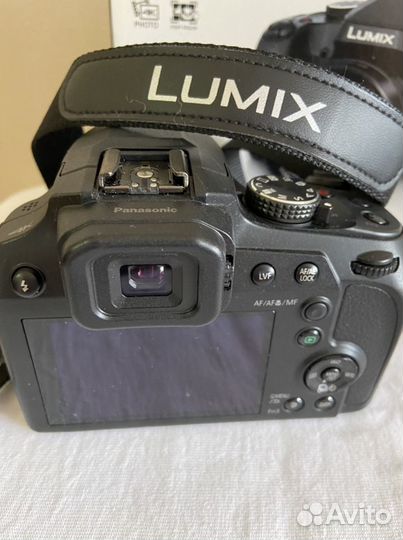 Компактная камера Panasonic DC-FZ82 чёрный